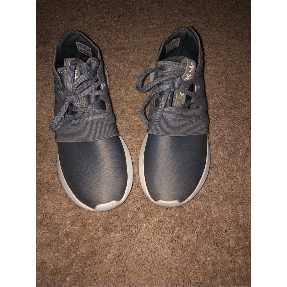 Womens Adidas Tubular Viral